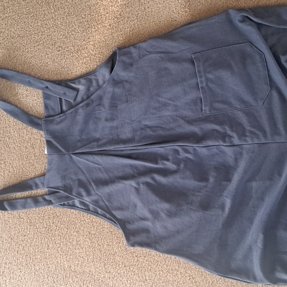 MEDIUM  HALARA CASUAL BIB- OVERALLS - Picture 7 of 8